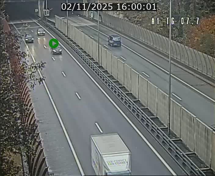 <h2>Traffic live webcam Luxembourg Kirchberg - A1 direction Luxembourg-ville - BK 7.7</h2>
