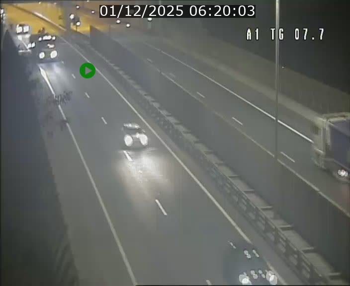 <h2>Traffic live webcam Luxembourg Kirchberg - A1 direction Luxembourg-ville - BK 7.7</h2>