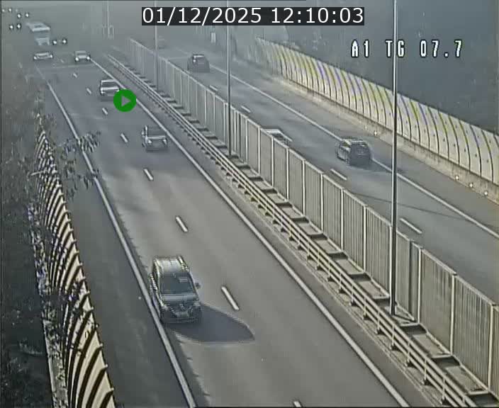 <h2>Traffic live webcam Luxembourg Kirchberg - A1 direction Luxembourg-ville - BK 7.7</h2>
