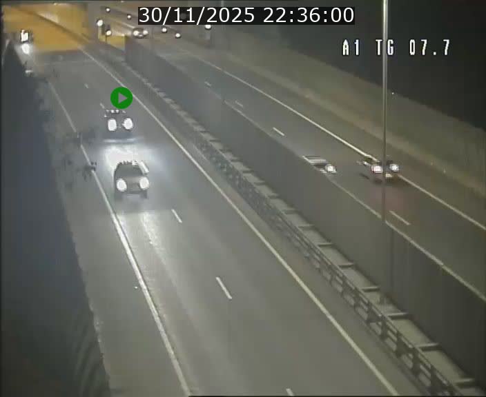 <h2>Traffic live webcam Luxembourg Kirchberg - A1 direction Luxembourg-ville - BK 7.7</h2>