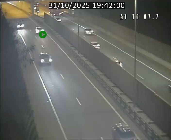 <h2>Traffic live webcam Luxembourg Kirchberg - A1 direction Luxembourg-ville - BK 7.7</h2>