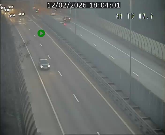 <h2>Traffic live webcam Luxembourg Kirchberg - A1 direction Luxembourg-ville - BK 7.7</h2>