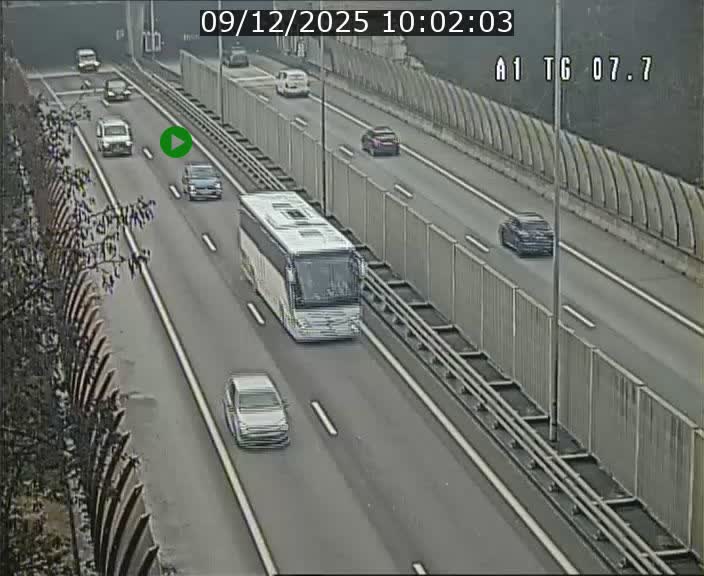 <h2>Traffic live webcam Luxembourg Kirchberg - A1 direction Luxembourg-ville - BK 7.7</h2>