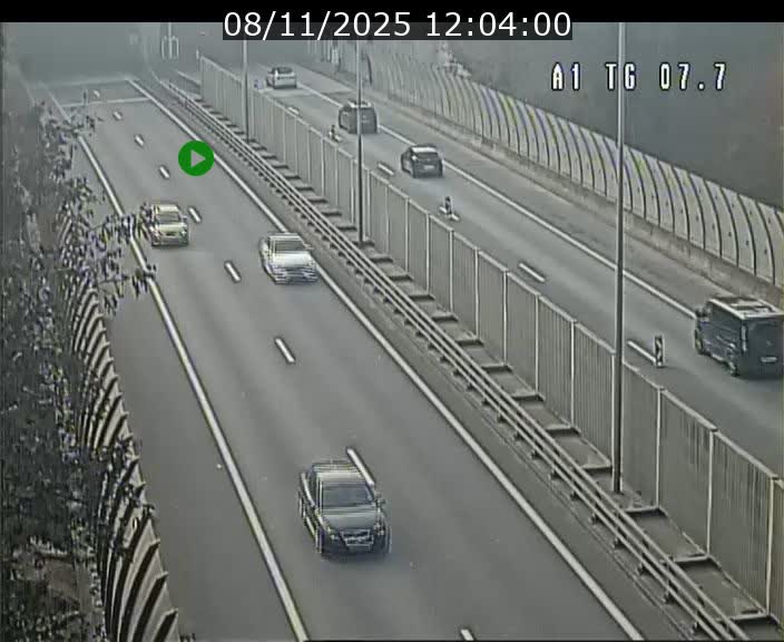 <h2>Traffic live webcam Luxembourg Kirchberg - A1 direction Luxembourg-ville - BK 7.7</h2>