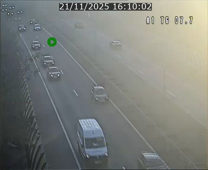 <h2>Traffic live webcam Luxembourg Kirchberg - A1 direction Luxembourg-ville - BK 7.7</h2>