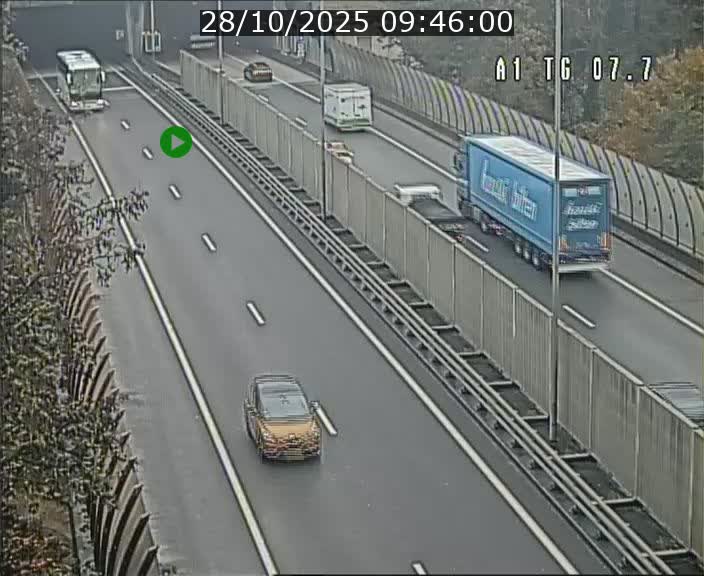 <h2>Traffic live webcam Luxembourg Kirchberg - A1 direction Luxembourg-ville - BK 7.7</h2>