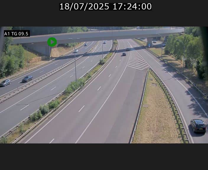 <h2>Traffic live webcam Luxembourg Jonction Grünewald - A1 direction Luxembourg-ville - BK 9.5</h2>