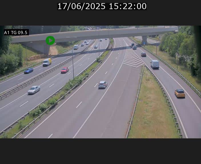 Traffic live webcam Luxembourg Jonction Grünewald - A1 direction Luxembourg-ville - BK 9.5