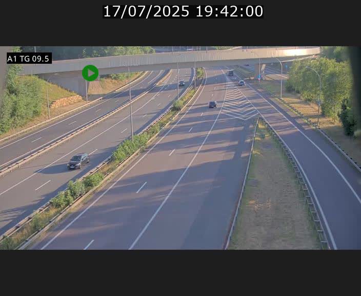 <h2>Traffic live webcam Luxembourg Jonction Grünewald - A1 direction Luxembourg-ville - BK 9.5</h2>