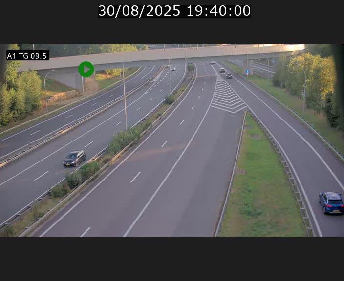 <h2>Traffic live webcam Luxembourg Jonction Grünewald - A1 direction Luxembourg-ville - BK 9.5</h2>
