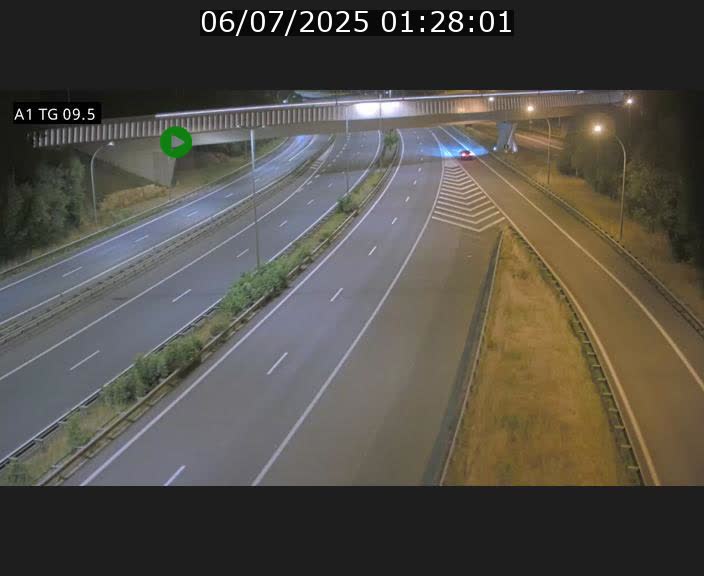 Traffic live webcam Luxembourg Jonction Grünewald - A1 direction Luxembourg-ville - BK 9.5