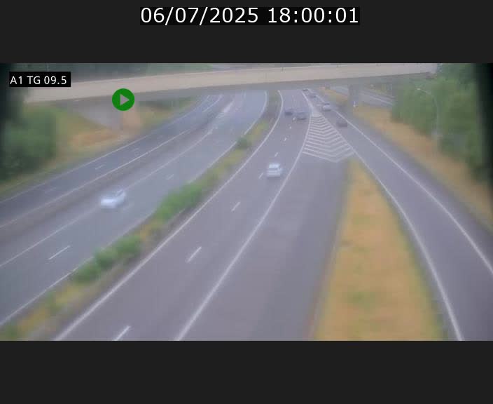 Traffic live webcam Luxembourg Jonction Grünewald - A1 direction Luxembourg-ville - BK 9.5