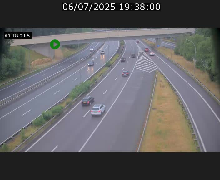 Traffic live webcam Luxembourg Jonction Grünewald - A1 direction Luxembourg-ville - BK 9.5