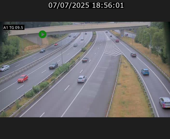 Traffic live webcam Luxembourg Jonction Grünewald - A1 direction Luxembourg-ville - BK 9.5