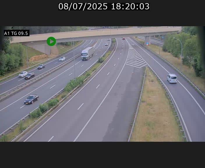 Traffic live webcam Luxembourg Jonction Grünewald - A1 direction Luxembourg-ville - BK 9.5