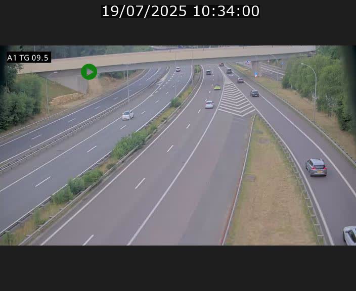Traffic live webcam Luxembourg Jonction Grünewald - A1 direction Luxembourg-ville - BK 9.5