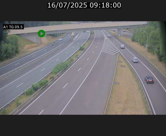 Traffic live webcam Luxembourg Jonction Grünewald - A1 direction Luxembourg-ville - BK 9.5