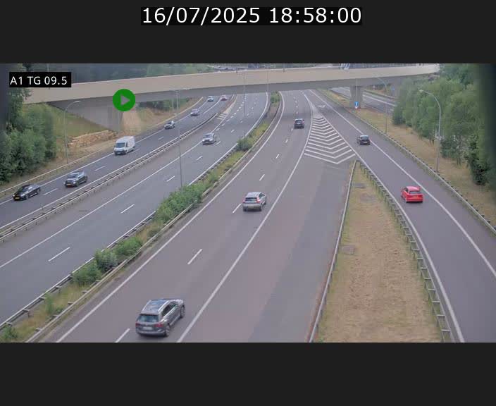 Traffic live webcam Luxembourg Jonction Grünewald - A1 direction Luxembourg-ville - BK 9.5