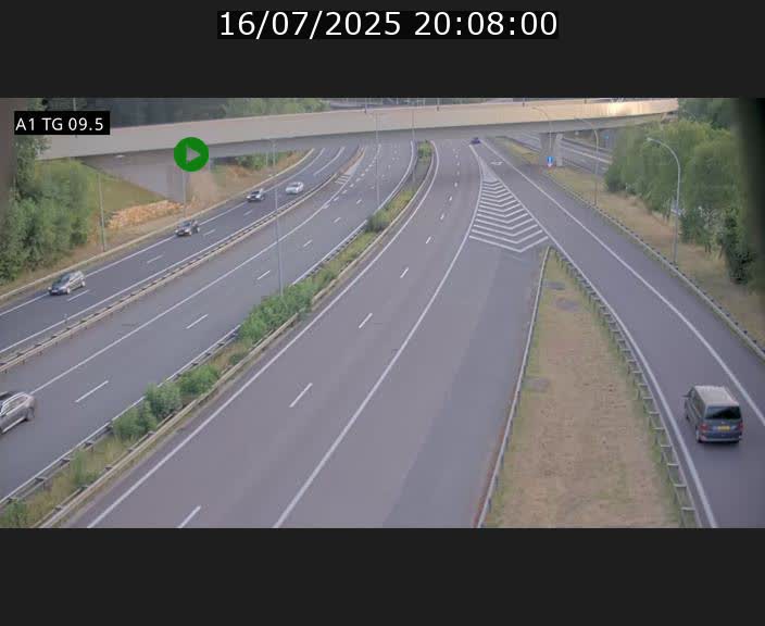 Traffic live webcam Luxembourg Jonction Grünewald - A1 direction Luxembourg-ville - BK 9.5