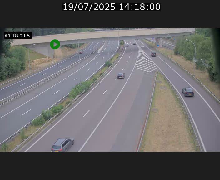 Traffic live webcam Luxembourg Jonction Grünewald - A1 direction Luxembourg-ville - BK 9.5