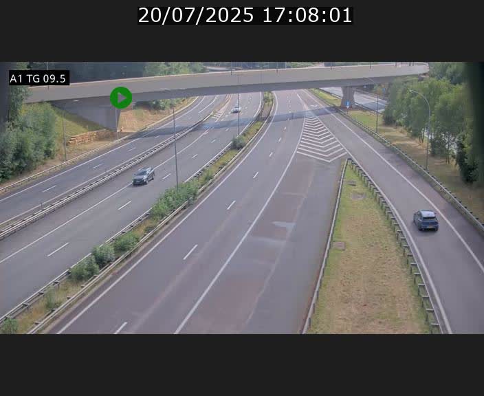 Traffic live webcam Luxembourg Jonction Grünewald - A1 direction Luxembourg-ville - BK 9.5