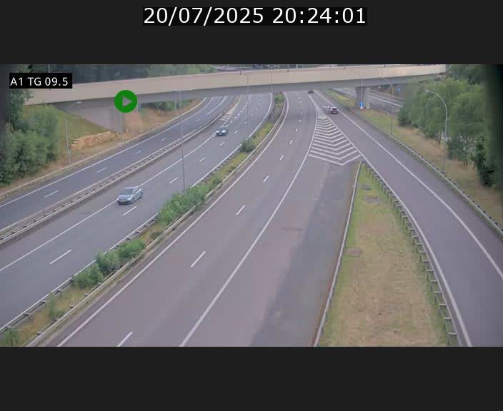 Traffic live webcam Luxembourg Jonction Grünewald - A1 direction Luxembourg-ville - BK 9.5