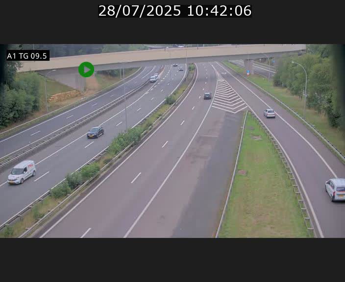 Traffic live webcam Luxembourg Jonction Grünewald - A1 direction Luxembourg-ville - BK 9.5