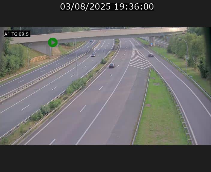 Traffic live webcam Luxembourg Jonction Grünewald - A1 direction Luxembourg-ville - BK 9.5
