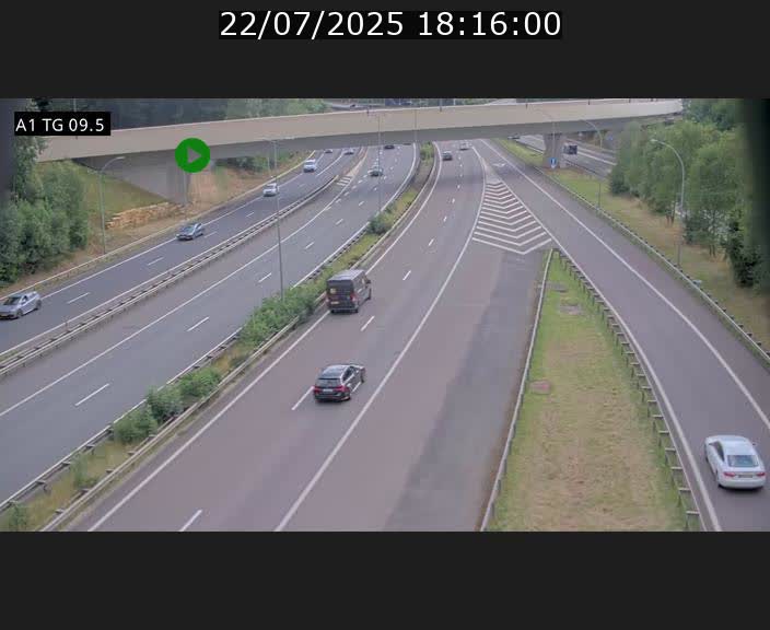 Traffic live webcam Luxembourg Jonction Grünewald - A1 direction Luxembourg-ville - BK 9.5