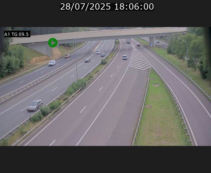 Traffic live webcam Luxembourg Jonction Grünewald - A1 direction Luxembourg-ville - BK 9.5