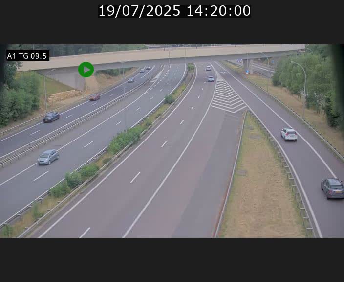 Traffic live webcam Luxembourg Jonction Grünewald - A1 direction Luxembourg-ville - BK 9.5