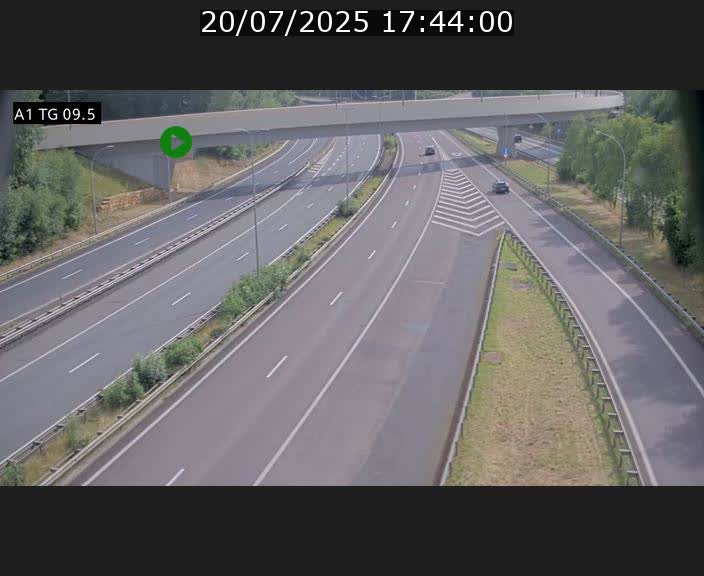 Traffic live webcam Luxembourg Jonction Grünewald - A1 direction Luxembourg-ville - BK 9.5