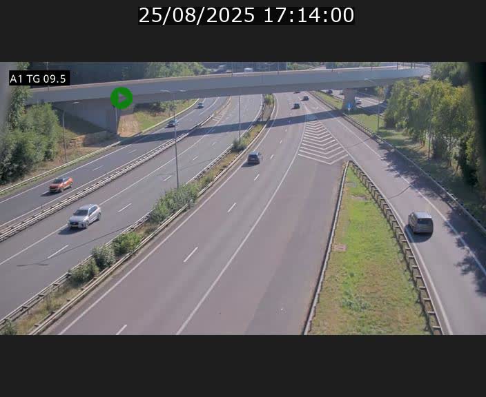 <h2>Traffic live webcam Luxembourg Jonction Grünewald - A1 direction Luxembourg-ville - BK 9.5</h2>