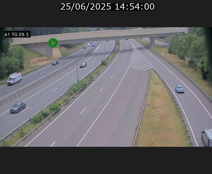 <h2>Traffic live webcam Luxembourg Jonction Grünewald - A1 direction Luxembourg-ville - BK 9.5</h2>