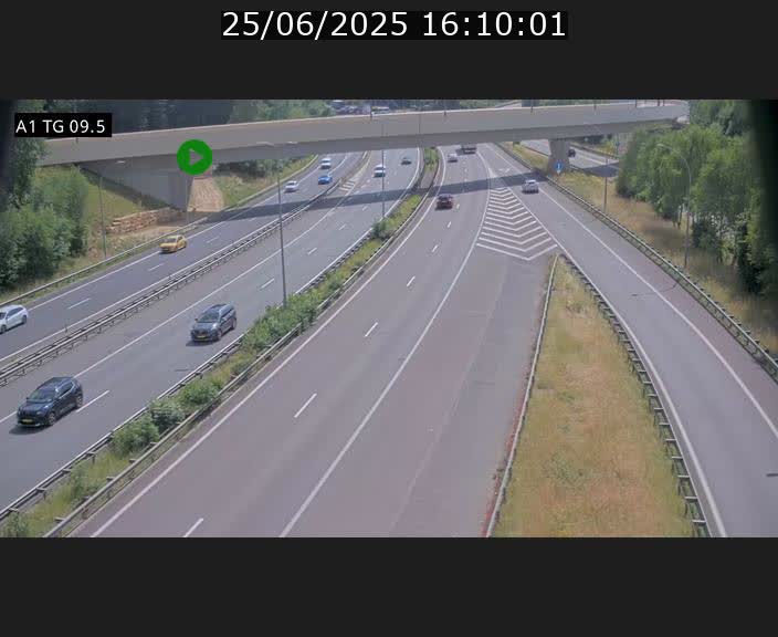 <h2>Traffic live webcam Luxembourg Jonction Grünewald - A1 direction Luxembourg-ville - BK 9.5</h2>