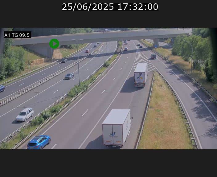 <h2>Traffic live webcam Luxembourg Jonction Grünewald - A1 direction Luxembourg-ville - BK 9.5</h2>