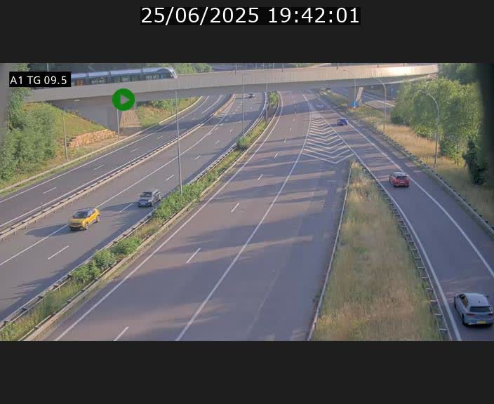 <h2>Traffic live webcam Luxembourg Jonction Grünewald - A1 direction Luxembourg-ville - BK 9.5</h2>