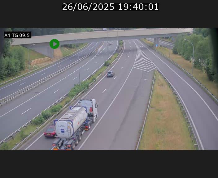 <h2>Traffic live webcam Luxembourg Jonction Grünewald - A1 direction Luxembourg-ville - BK 9.5</h2>