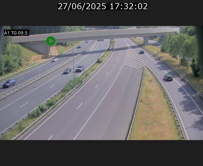 <h2>Traffic live webcam Luxembourg Jonction Grünewald - A1 direction Luxembourg-ville - BK 9.5</h2>