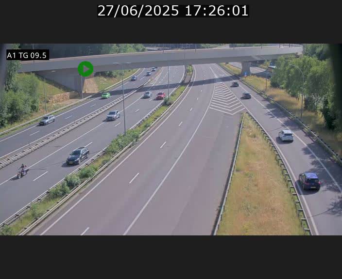 <h2>Traffic live webcam Luxembourg Jonction Grünewald - A1 direction Luxembourg-ville - BK 9.5</h2>