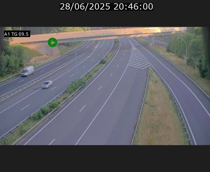 <h2>Traffic live webcam Luxembourg Jonction Grünewald - A1 direction Luxembourg-ville - BK 9.5</h2>