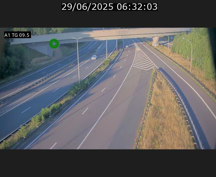 <h2>Traffic live webcam Luxembourg Jonction Grünewald - A1 direction Luxembourg-ville - BK 9.5</h2>