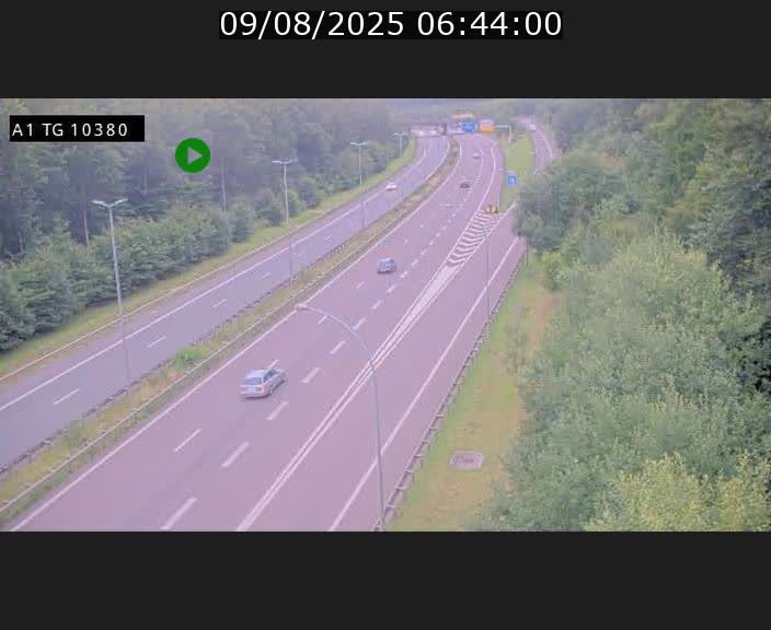 <h2>Traffic live webcam Luxembourg Senningerberg - A1 direction Luxembourg Kirchberg - BK 10.3</h2>
