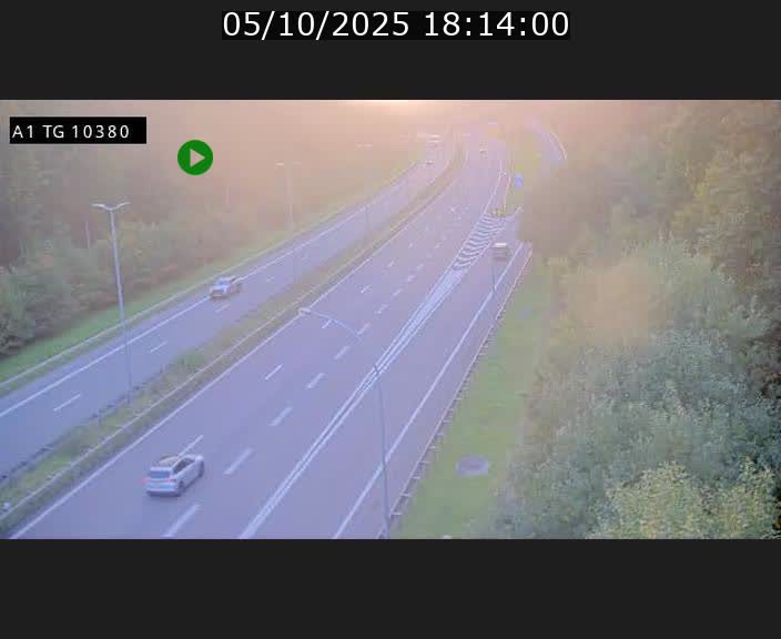 <h2>Traffic live webcam Luxembourg Senningerberg - A1 direction Luxembourg Kirchberg - BK 10.3</h2>