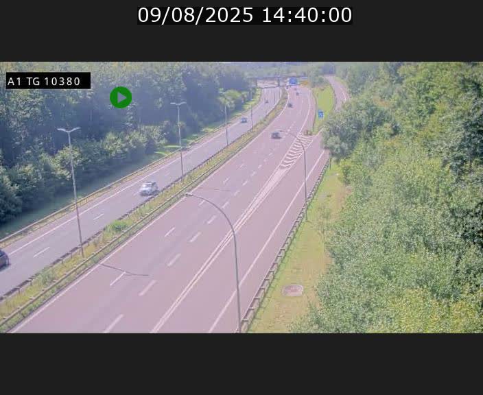 <h2>Traffic live webcam Luxembourg Senningerberg - A1 direction Luxembourg Kirchberg - BK 10.3</h2>