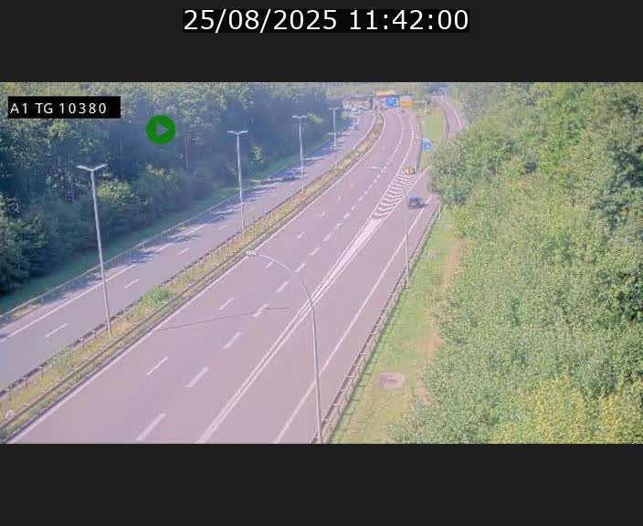 <h2>Traffic live webcam Luxembourg Senningerberg - A1 direction Luxembourg Kirchberg - BK 10.3</h2>