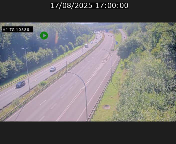 Traffic live webcam Luxembourg Senningerberg - A1 direction Luxembourg Kirchberg - BK 10.3