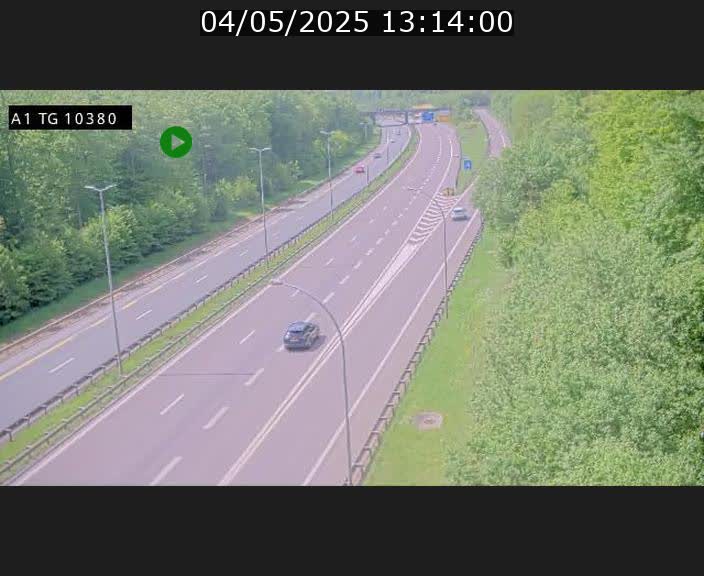 Traffic live webcam Luxembourg Senningerberg - A1 direction Luxembourg Kirchberg - BK 10.3