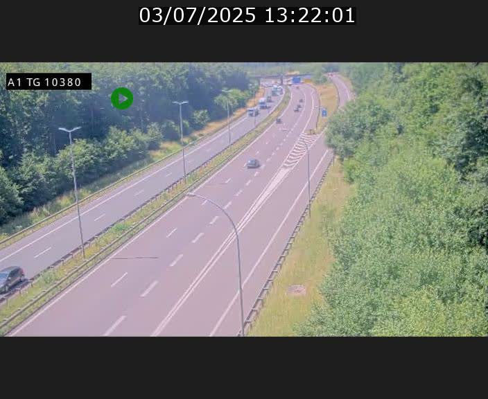 Traffic live webcam Luxembourg Senningerberg - A1 direction Luxembourg Kirchberg - BK 10.3