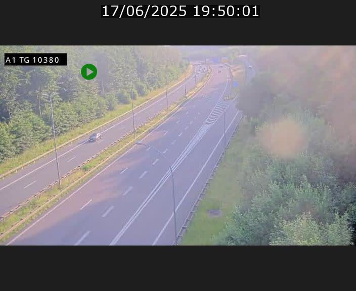 Traffic live webcam Luxembourg Senningerberg - A1 direction Luxembourg Kirchberg - BK 10.3